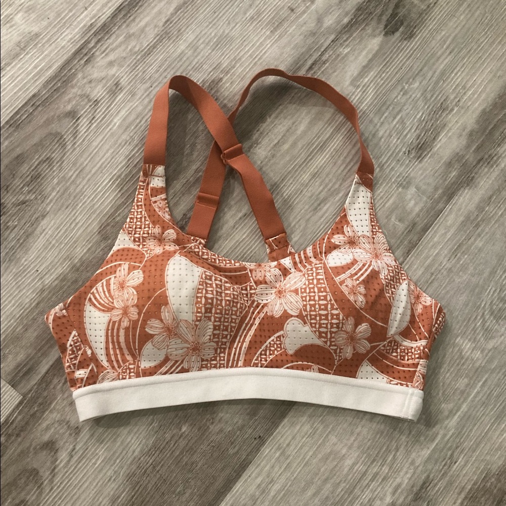 VICTORIAS SECRET sport bra. Size 32B